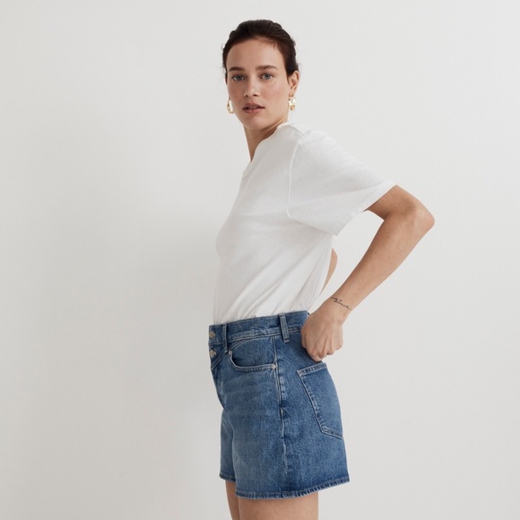 The Mid-Length Momjean Short in Juneau Wash: Yoke Edition - Picture 3 of 9